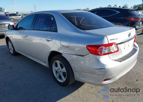 2011 Toyota Corolla Le z USA, uszkodzony, nr VIN 2T1BU4EE5BC646572